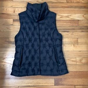 North face black winter vest